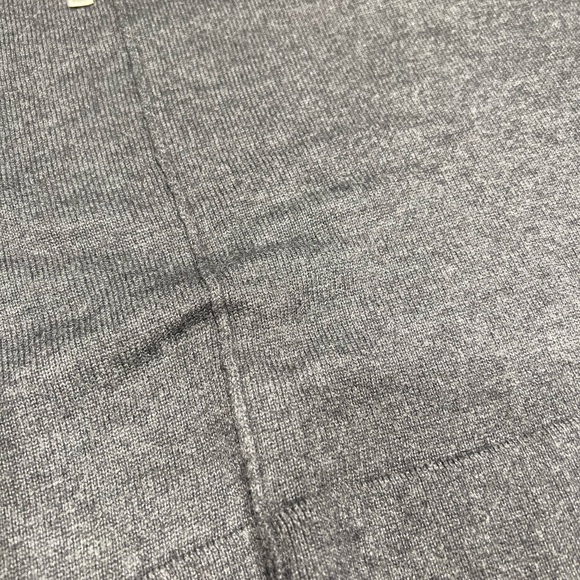 Gray sweater - Picture 4 of 5